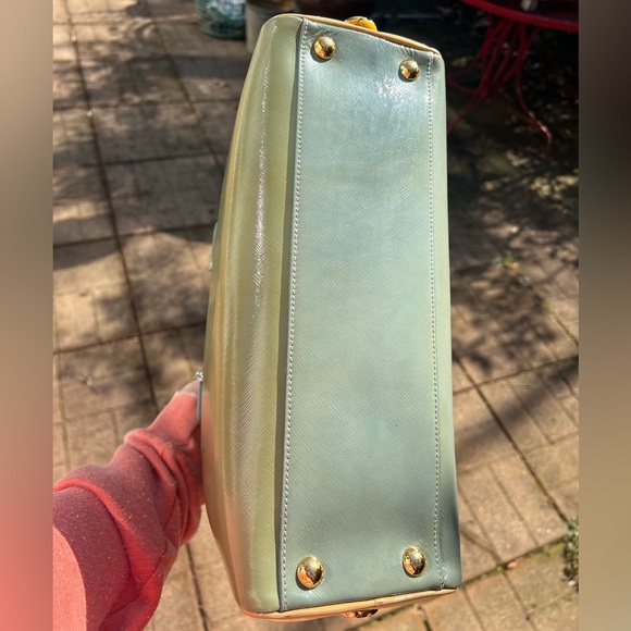 Prada Lago Blue Saffiano Vernice Top Handle Lux Leather Pyramid Frame Bag - Picture 9 of 15